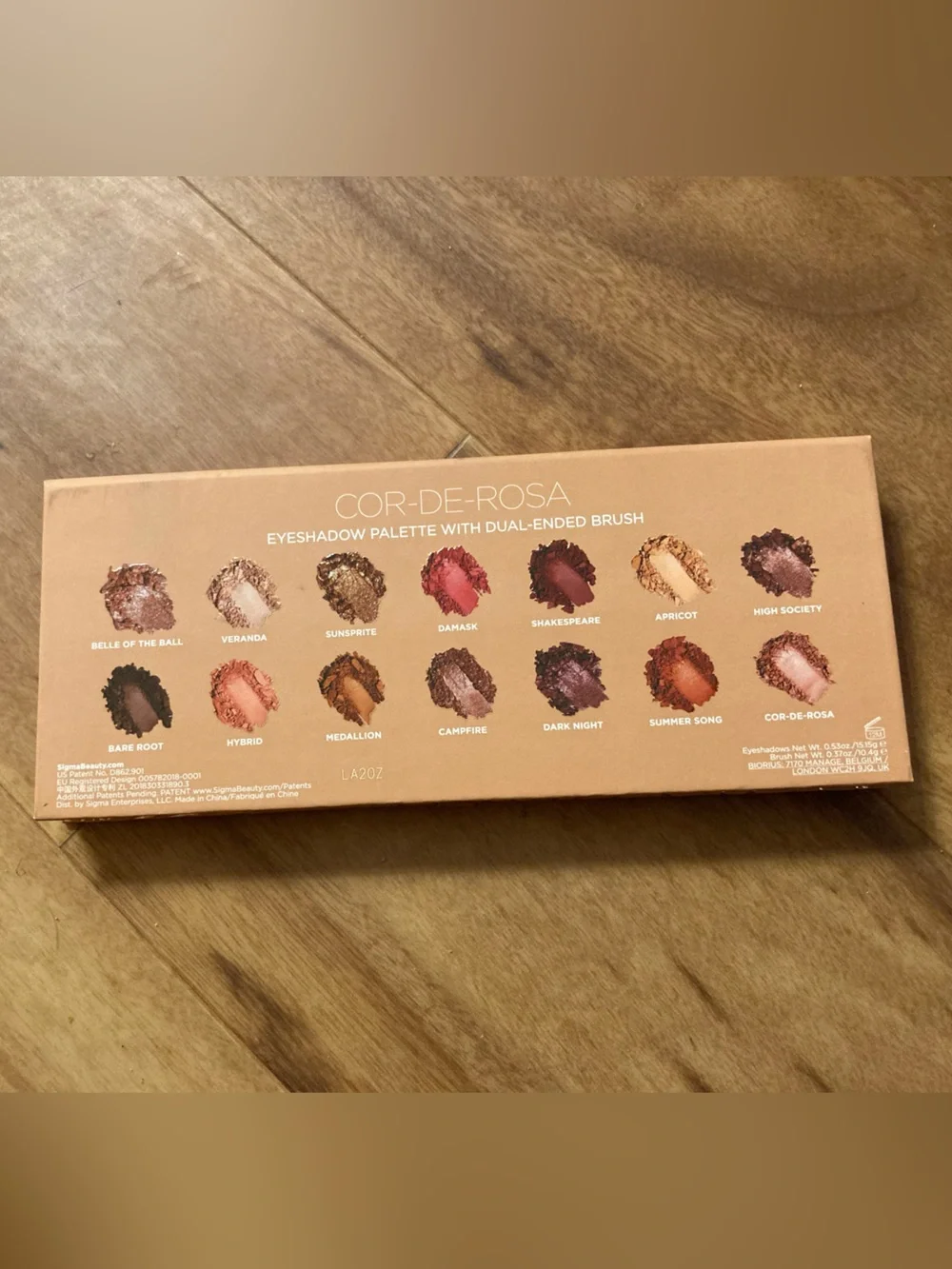 SIGMA BEAUTY ‘Cor-de-Rosa’ Eyeshadow Palette - 14 shades